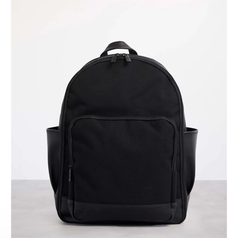 Beis carryon Backpack. Perfect for 2-3 weeks worth of travel.